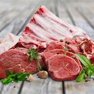 Lammgulasch > aus eigener Tierhaltung